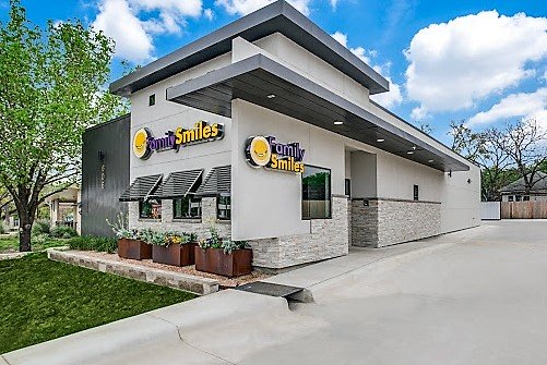 Family Smiles of Lockhart